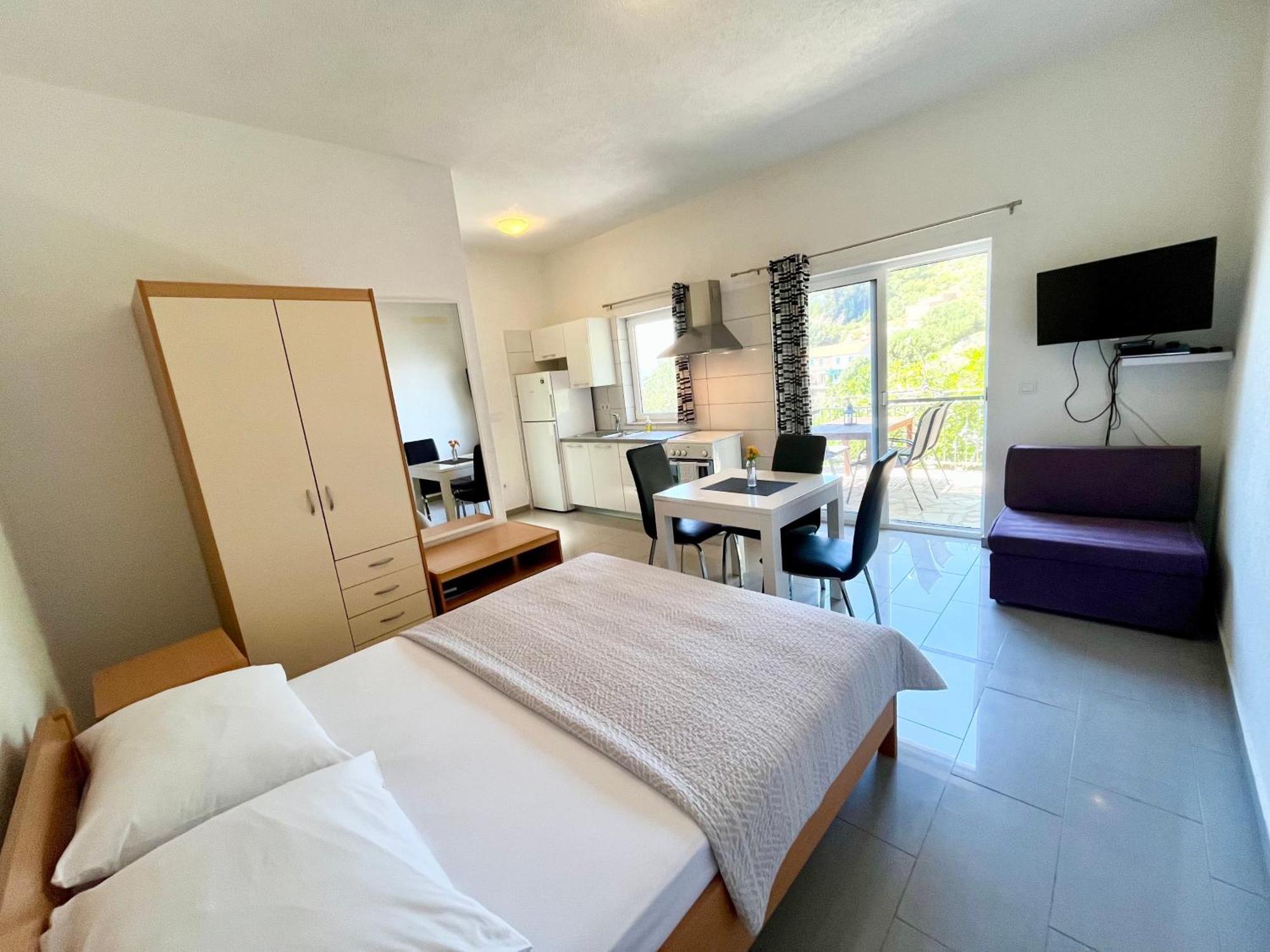 Paradise Apartments - Robinson Getaway Gdinj Esterno foto